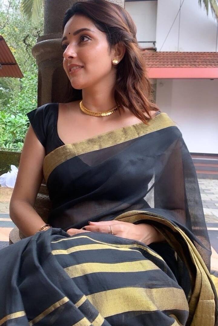 கருப்பு தான் எனக்கு பிடிச்ச கலரு
