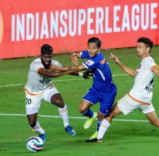 ISL News: SC East Bengal playing against Chennaiyin FC- match highlight and other details East Bengal vs Chennaiyin FC: চেন্নাইয়ের সঙ্গে গোলশূন্য ড্র, পয়েন্টের খরা কাটল এসসি ইস্টবেঙ্গলের