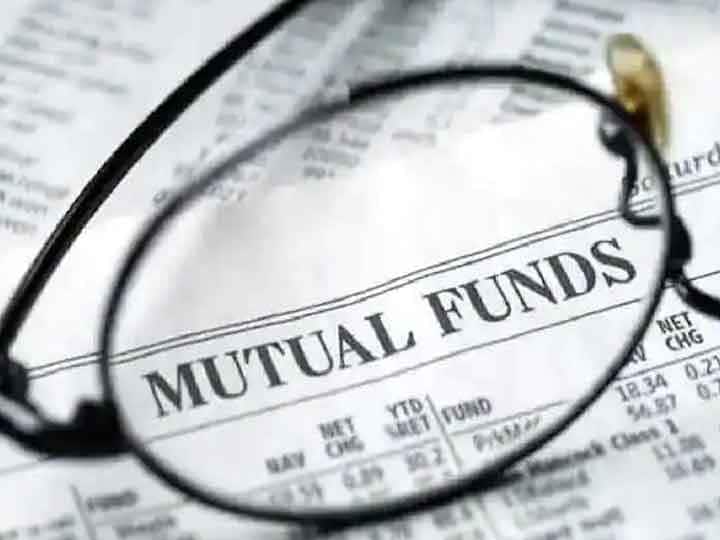 Mutual Funds 10 schemes giving great returns in a year read the list here Mutual Funds : एक साल में शानदार रिटर्न देने वाली 10 स्कीम्स, यहां पढ़ें लिस्ट
