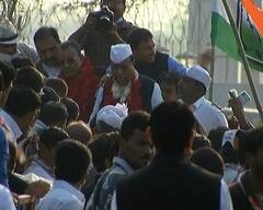 ગુજરાત કૉંગ્રેસના અધ્યક્ષ જગદીશ ઠાકોરનું અમદાવાદ એરપોર્ટ પર ભવ્ય સ્વાગત, જાણો શું આપી પ્રથમ પ્રતિક્રિયા ?