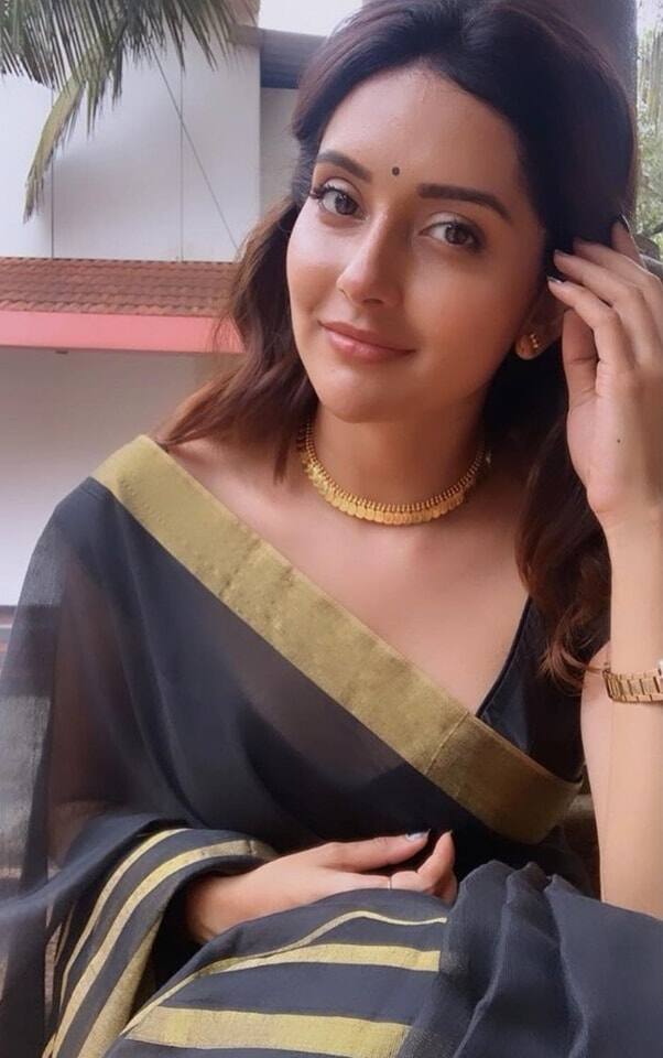 யானை கருப்பு தான் கூவும் குயிலும் கருப்பு தான்