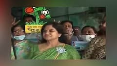 KMC Election 2021: ভোট প্রচারে মমতার বিভিন্ন প্রকল্পের কথা শোনাচ্ছেন ২৪ নং ওয়ার্ডের TMC প্রার্থী | Bangla News