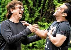 Directors Expensive Gifts to Actors: किसी ने दिया करोड़ों का घर तो किसी ने दी लाखों की कार, जब डायरेक्टर्स ने खुश होकर एक्टर्स को दिये ऐसे तोहफे