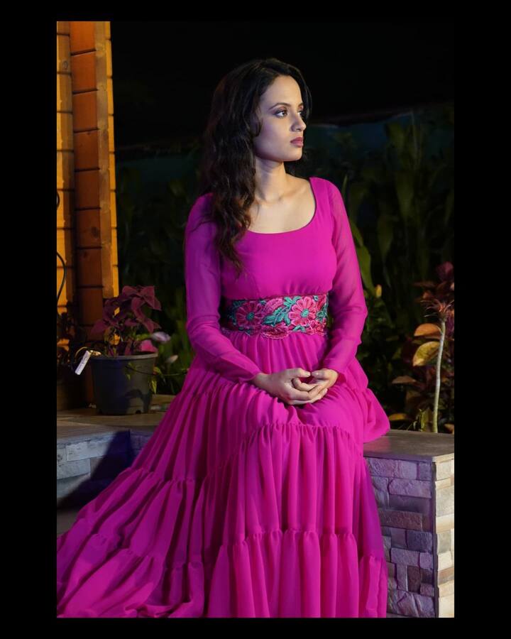 गायिका असण्यासोबतच केतकी एक उत्तम मराठी अभिनेत्री सुद्धा आहे. (photo:ketakimategaonkar/ig)