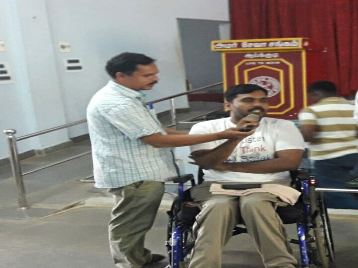 International Day of Persons with Disabilities: பாதிப்பு தண்டு வடத்தில்தானே தவிர தன்னம்பிக்கையில் இல்லை - சாதித்துகாட்டும் மாற்றுத்திறனாளி இளைஞர்