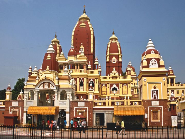 Maa Lakshmi Famous Temple: लक्ष्मी जी के इन मंदिरों के दर्शन मात्र से पूरी होती हैं मुरादें, जानें इन मंदिरों से जुड़ी खास बातें