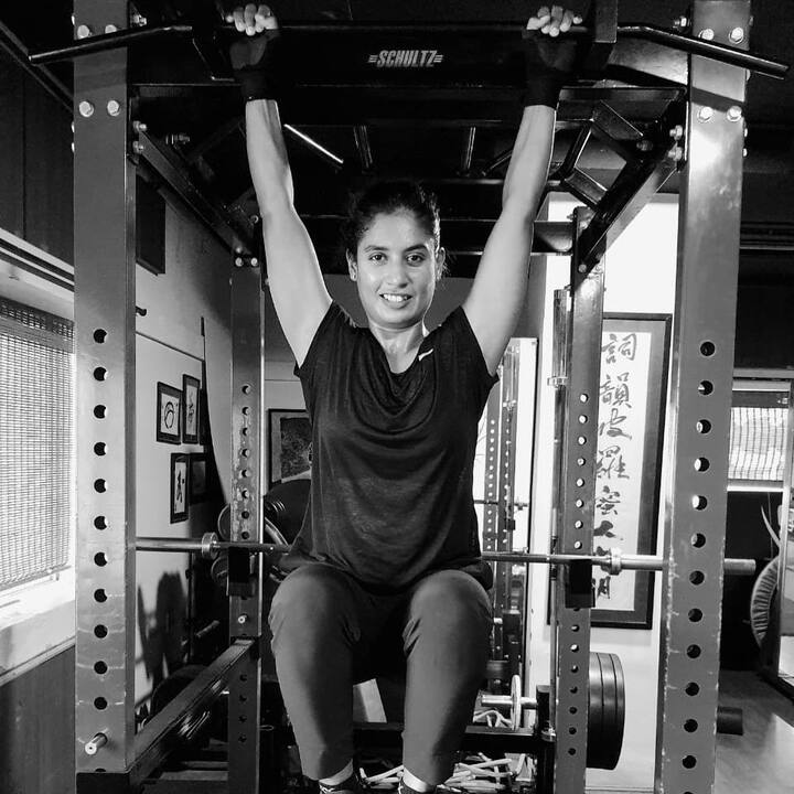 உன்னாலே முடியாதென்று ஊரே சொல்லும் நம்பாதே