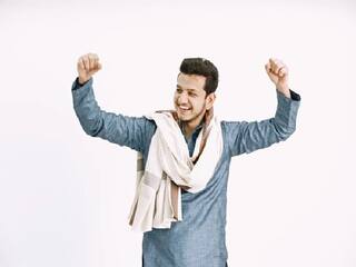 Budget Wedding Outfit: शादियों के सीजन में कम बजट में पुरुष दिखना चाहते हैं स्टाइलिश, इन आसान टिप्स को अपनाएं