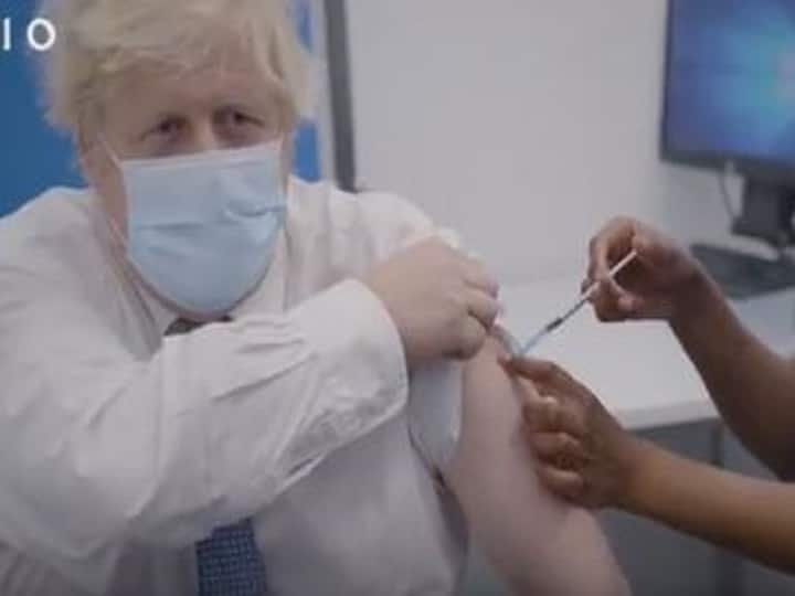 Di Tengah Ancaman Omicron Perdana Menteri Inggris Boris Johnson Diberi Dosis Booster Vaksin Corona