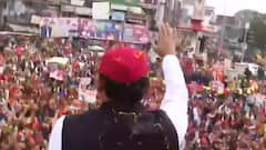 UP Assembly elections 2022 | Akhilesh Yadav's 'Vijay Yatra' in Jhansi