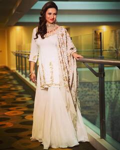 Divyanka Tripathi : निखळ हास्य अन् घायाळ करणाऱ्या अदा; दिव्यांका त्रिपाठीचा क्लासी लूक