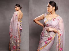 In Pics: सईचा ग्लॅमरस अंदाज वेधतोय चाहत्यांचे लक्ष!