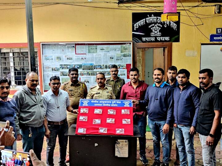 Pune robbery woman stole gold rings from 12 shops police arrested her Pune : महिलेचा पुण्यातील नामांकित 12 सराफांना गंडा; हातचलाखीच्या या खेळाचा शेवट तुरुंगात