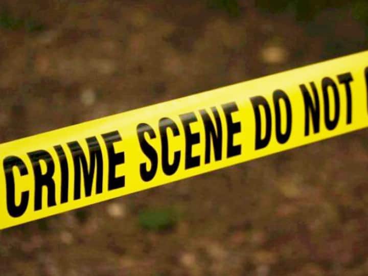 Drunk husband stabbed wife and three-month-old son with a knife, then escaped by jumping from the window ann Bihar Crime: नशे में धुत पति ने पत्नी और तीन महीने के बेटे को चाकू से गोदा, फिर खिड़की से कूदकर हो गया फरार