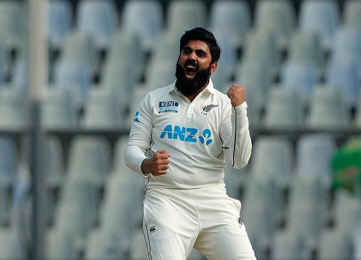 IND vs NZ Live Cricket Score 2nd Test Ajaz patel third bowler take all 10 wickets in 2nd test against india after Anil kumble IND vs NZ , Ajaz patel: అజాజ్‌ అదరహో..! ఒకే ఇన్నింగ్స్‌లో 10 వికెట్లు పడగొట్టిన భారత సంతతి స్పిన్నర్‌
