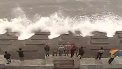 Cyclone Jawad: ক্রমশ এগোচ্ছে জওয়াদ, আগাম সতর্ক কাকদ্বীপ-প্রশাসন | Bangla News