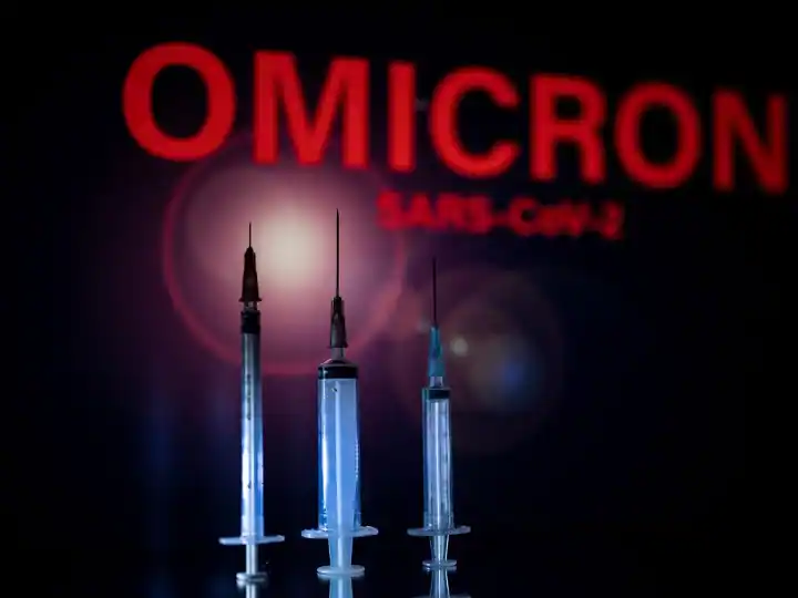 Omicron Variant Case: कर्नाटक और गुजरात के बाद मुंबई में ओमिक्रोन वेरिएंट की दस्तक, विदेश से लौटा शख्स हुआ संक्रमित