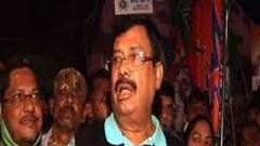 KMC Election 2021: 'যত বড় নেতার ছত্রছায়ায় থাকুন, ভোটদানে বাধা বরদাস্ত নয়', অভিষেকের বার্তা প্রসঙ্গে তারক সিংহ | Bangla News