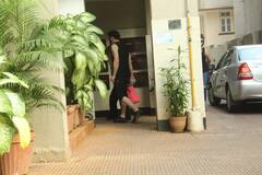 Katrina Kaif Wedding: एक छत के नीचे इकट्ठा होने लगा परिवार, मां-बहनें-भाई सब पहुंचे मुंबई, जोरों पर हैं शादी की तैयारियां