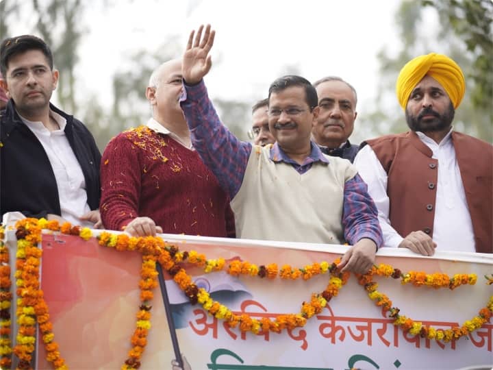 Arvind Kejriwal Says AAP is winning Punjab Elections but I will not leave Delhi Punjab Elections: पंजाब चुनाव जीत गए केजरीवाल तो क्या छोड़ देंगे दिल्ली की गद्दी? जानिए क्या जवाब दिया