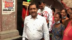 Kolkata Municipal Election: দোকানে, বাড়িতে গিয়ে ভোট-প্রচার BJP প্রার্থী সজল ঘোষের | Bangla News