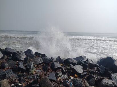 Echo of ‘jawad’ storm - Sea rage in Cuddalore from morning ‘ஜாவத்’ புயல் எதிரொலி...! - கடலூரில் காலை முதல் கடல் சீற்றம்...!