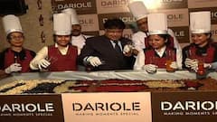 Cake Mixing: হালকা শীত পড়তেই ড্যারিওল বেকারি অ্যান্ড কনফিকশনারিতে শুরু কেক মিক্সিং| Bangla News