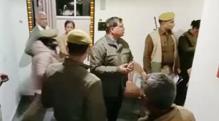 ਕੋਰੋਨਾ ਦੇ ਨਵੇਂ ਵੇਰੀਐਂਟ Omicron ਤੋਂ ਪਰੇਸ਼ਾਨ ਡਾਕਟਰ ਨੇ ਪਤਨੀ ਤੇ ਦੋ ਬੱਚਿਆ ਦਾ ਕੀਤਾ ਕਤਲ, ਕਿਹਾ ਹੁਣ ਲਾਸ਼ਾਂ ਦੀ ਗਿਣਤੀ ਨਹੀਂ ਕਰਨੀ