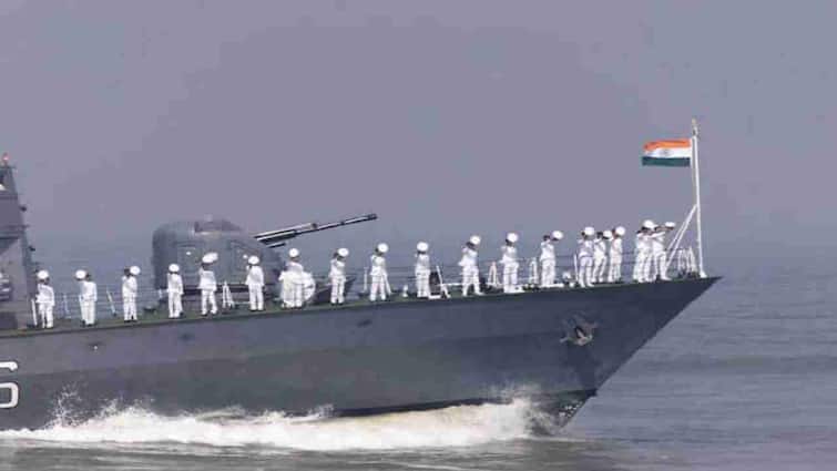 Ndian navy day 2021 know its significance history and relevance viks Indian Navy Day 2021: 4 ડિસેમ્બરે શા માટે ઉજવાય છે નેવી ડે, જાણો શું છે આ દિનનું નૌકાદળ માટે મહત્વ