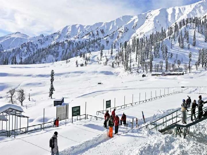 How to reach Gulmarg By car, train and flight, you can reach Gulmarg in this way, you also know how How to Reach Gulmarg: गाड़ी, ट्रेन और फ्लाइट से कुछ इस तरह पहुंच सकते हैं गुलमर्ग, कहा जाता है धरती का 'स्वर्ग'