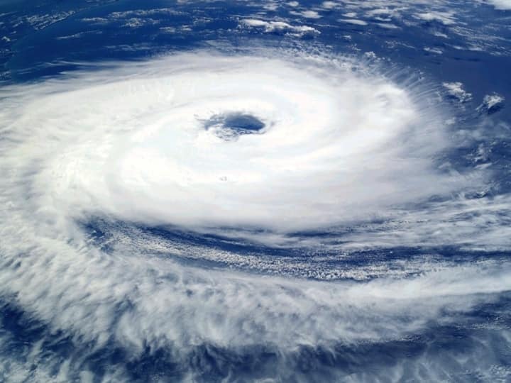 Cyclone Jawad shows mercy, spares India's east coast havoc टल गई बर्बादी! चक्रवाती तूफान 'Jawad' पड़ा कमजोर, आंध्र प्रदेश, ओडिशा और पश्चिम बंगाल को राहत