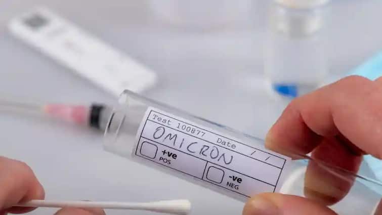 Omicron: बूस्टर डोज पर ज्यादा रिसर्च, वैक्सीन्स का मूल्यांकन, ओमिक्रोन के खतरे के बीच संसदीय पैनल ने की ये सिफारिशें