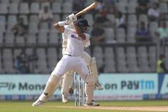 IND vs NZ, Test Photos: இந்தியா- நியூசிலாந்து மும்பை டெஸ்ட் இரண்டாவது நாள் ஸ்பெஷல் ஆல்பம்...!