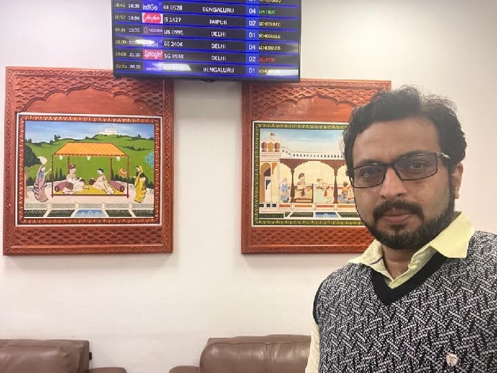 NCP MP Dr. Amol Kolhe tweet viral in social media regarding painting of peshwa at pune airport पेशव्यांच्या पराक्रमाबद्दल आदर पण...; डॉ. अमोल कोल्हे यांच्या ट्वीटने वाद होण्याची शक्यता