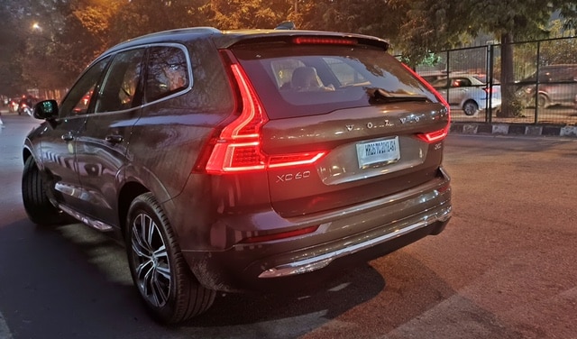 New Volvo XC60 Review: दमदार फीचर्स, आराम में अव्वल, जानें कैसी है वॉल्वो की नई SUV XC60