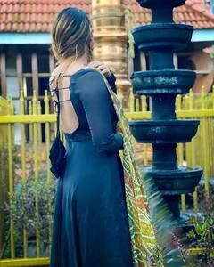 shivani pics: நடிகை ஷிவானியின் லேட்டஸ்ட் க்ளிக்ஸ்..