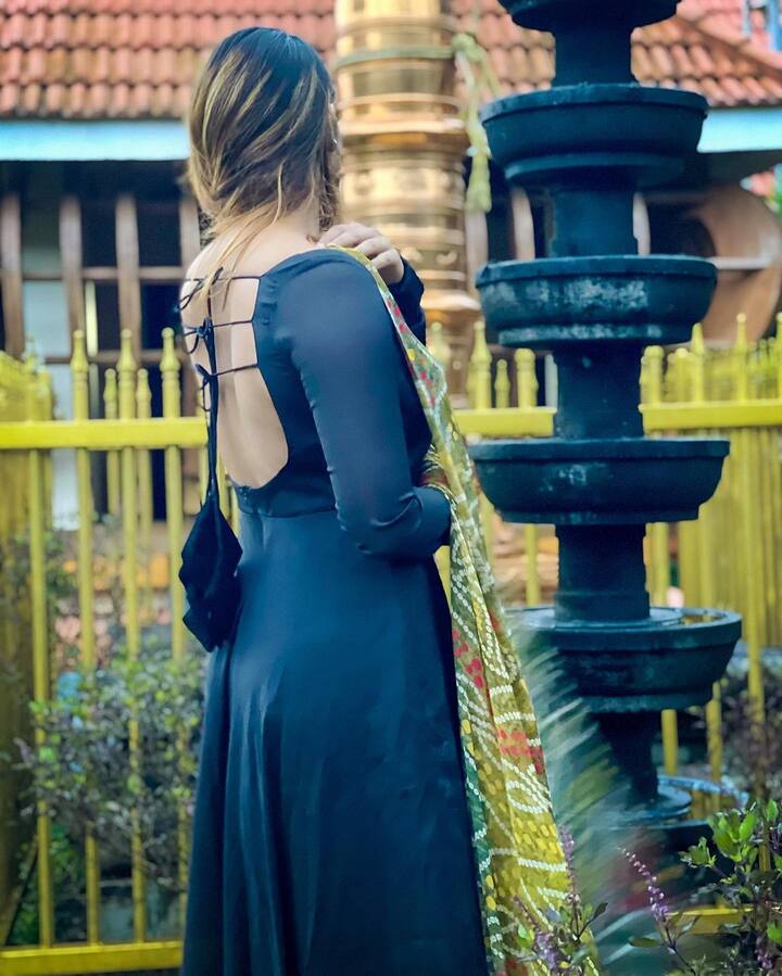 ஜன்னல் வச்ச ஜாக்கெட் போடவா?