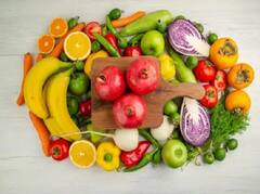 Health Care Tips : थंडीमध्ये स्वतःला निरोगी ठेवण्यासाठी 'या' टिप्स करा फॉलो