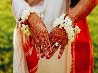 Dark Mehendi Tips: आपकी भी जल्द होने वाली है शादी? इन टिप्स को अपनाकर  गाढ़ा करें मेहंदी का रंग