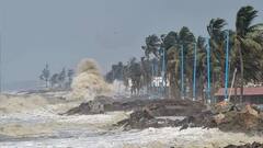 Cyclone Jawad: শক্তিক্ষয় করে শক্তিবৃদ্ধি করতে পারে ঘূর্ণিঝড়? কী বলছেন আবহাওয়াবিদ? জানুন| Bangla News