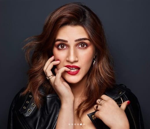 তাঁরা বলেছিলেন, 'এই জিম্যাট পরীক্ষার স্কোর পাঁচ বছরের জন্য বৈধ থাকে। তাই তোমার কাছেও পাঁচ বছর রয়েছে বলিউড কেরিয়ার তৈরির চেষ্টা করার জন্য। যদি সেখানে সফল হতে না পারো, তাহলে অবশ্যই ফিরে এসো।'