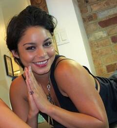 Stars Spritual Tattoo: किसी ने भगवत गीता तो किसी ने OM, स्टार्स जिन्होंने गुदवाए हैं धार्मिक टैटू