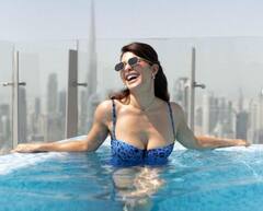 Extortion Case માં એક્ટ્રેસ Jacqueline Fernandez ની મુશ્કેલી વધી, ED એ મુંબઈ એરપોર્ટ પર અટકાવી