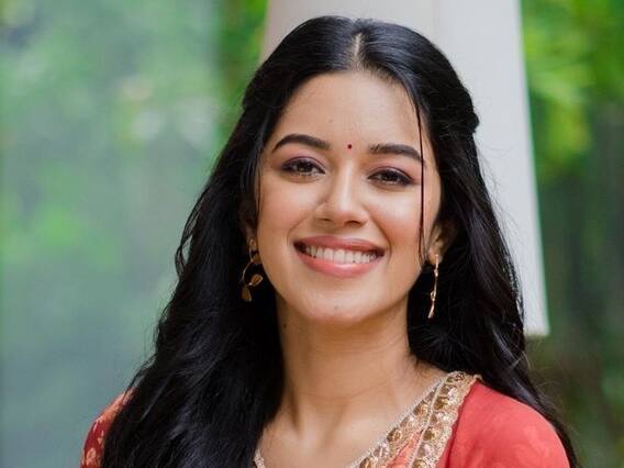 Actress mirnalini ravi clicks : சிவப்பு உடையில் சிரித்த மிர்ணாளினி ரவி... அழகிய க்ளிக்ஸ்... Actress mirnalini ravi clicks : சிவப்பு உடையில் சிரித்த மிர்ணாளினி ரவி... அழகிய க்ளிக்ஸ்...