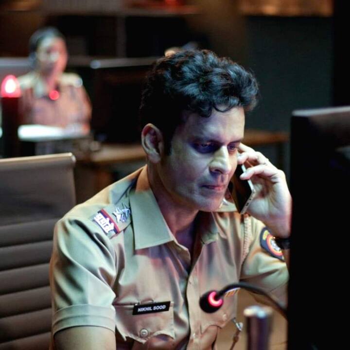 मनोज बाजपेयी: जी 5 पर टैलेंटेड एक्टर मनोज बाजपेयी-नीना गुप्ता की एक सिरीज आई थी. नाम थी डायल 100. इस फिल्म में मनोज बाजपेयी एक पुलिस ऑफिसर बने थे.