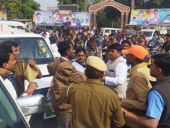 Rajasthan: प्रतापगढ़ में कांग्रेस पदाधिकारियों के बीच चले मुक्के, थाने तक पहुंचा मामला Rajasthan: प्रतापगढ़ में कांग्रेस पदाधिकारियों के बीच चले मुक्के, थाने तक पहुंचा मामला