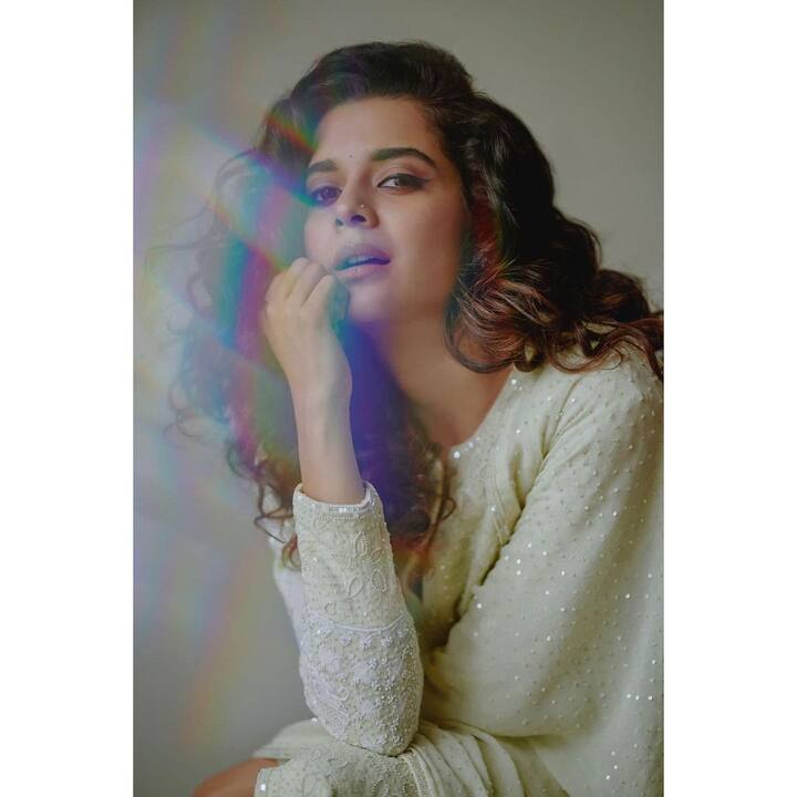 मिथिलाचा हा एथनिक लूक सध्या चर्चेत आहे. (Photo:@mipalkarofficial/IG)