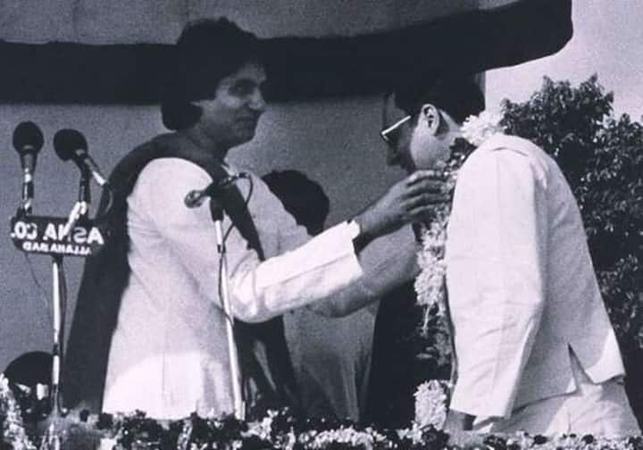 राजीव गांधी और अमिताभ बच्चन की दोस्ती किसी से छिपी नहीं थी. सोनिया गांधी जब राजीव से शादी के लिए भारत आईं तब वह अमिताभ के घर पर ही रहती थीं. राजीव के कहने पर ही अमिताभ राजनीति में भी आए थे. लेकिन राजीव गांधी के निधन के बाद ये दोस्ती हमेशा के लिए खत्म हो गई.