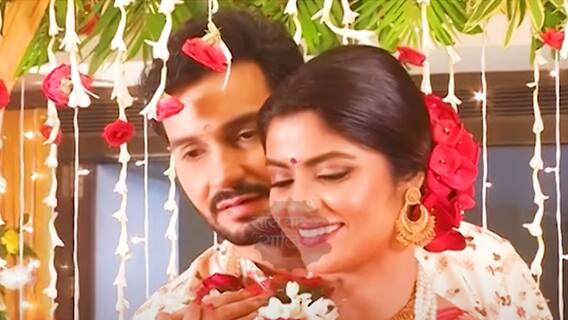 Actress Sayantani Ghosh ties knot with her Fiancé Anugrah Tiwari | SBS