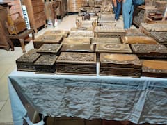 Jammu Kashmir News : अखरोट की लकड़ी से बनता है ऐसा फर्नीचर देखकर रह जाएंगे हैरान आप